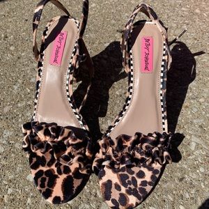 8.5 Betsey Johnson Leopard Heels